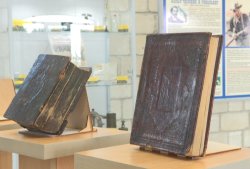 Коллекция музея Бендерской крепости пополнилась тремя церковными книгами