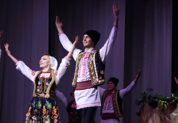 В Бендерах по случаю празднования Дня города прошло торжественное собрание В Бендерах по случаю празднования Дня города прошло торжественное собрание