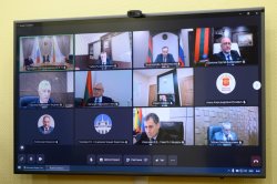 ����� ��������� ������ ������� � ��������� � �����������