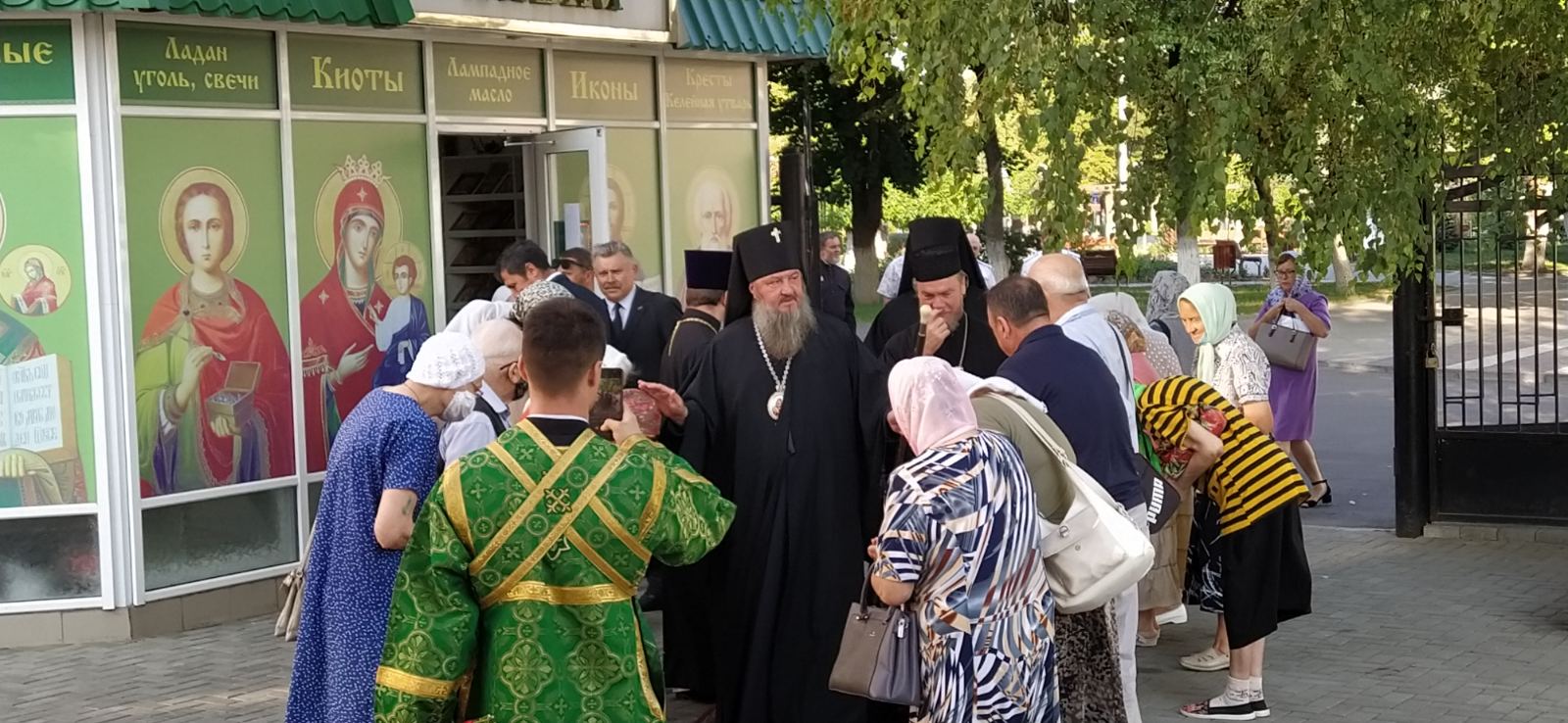 Икона преподобного Паисия Величковского, к которой размещена частичка его  мощей, прибыла в Бендеры » Государственная администрация г.Бендеры